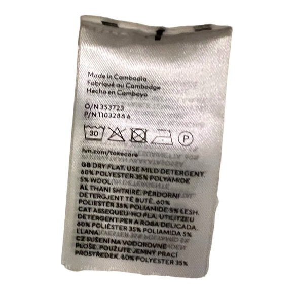 ❄️H&M Men’s Cream Pullover Sweater Size M Like New Condition Oversized Length - Picture 4 of 4